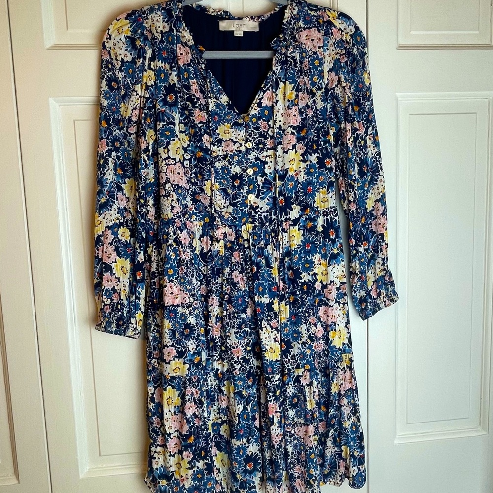 Beautiful Floral Ann Taylor LOFT Long Sleeve A-Line Dress | Size XS Petite